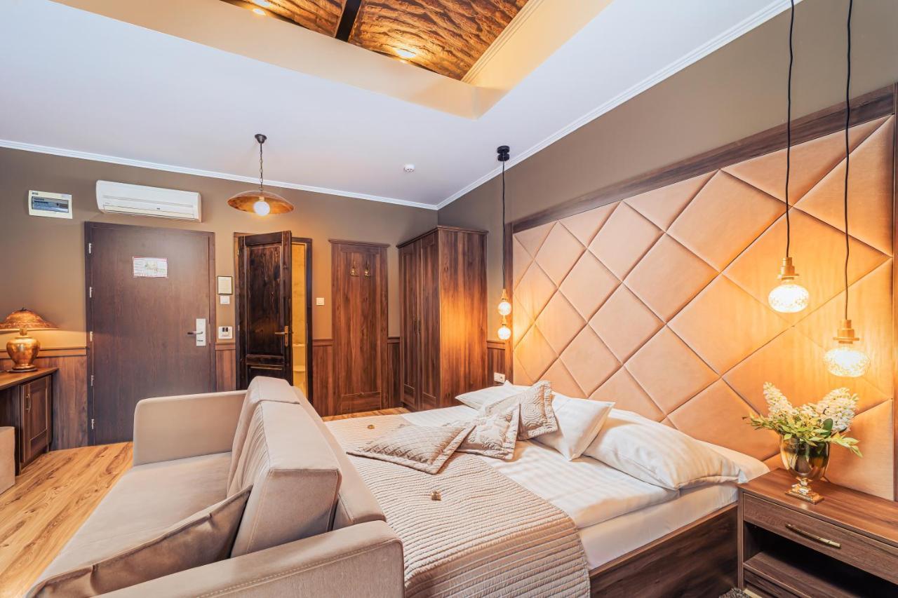 Komlo Hotel ยูลา ภายนอก รูปภาพ