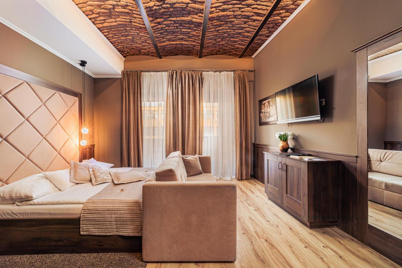 Komlo Hotel ยูลา ภายนอก รูปภาพ